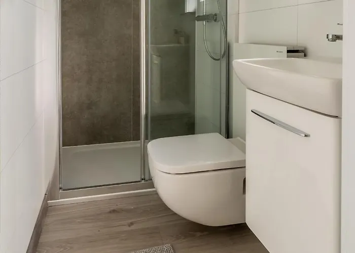 Luxury Near Ouddorp With Garden Goedereede