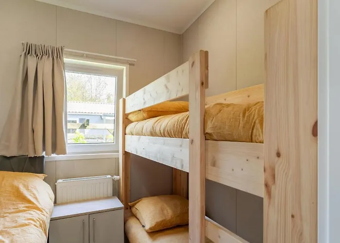 Luxury Near Ouddorp With Garden Goedereede