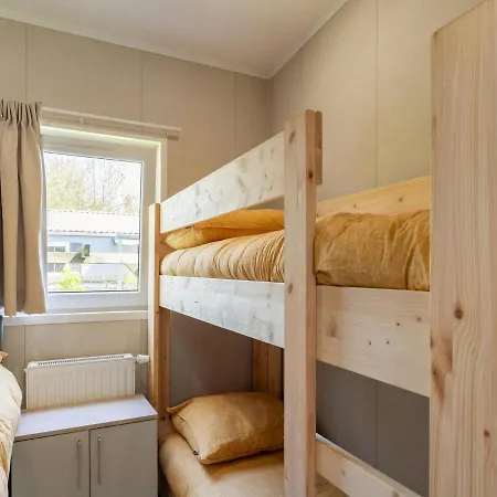 Luxury Near Ouddorp With Garden Goedereede