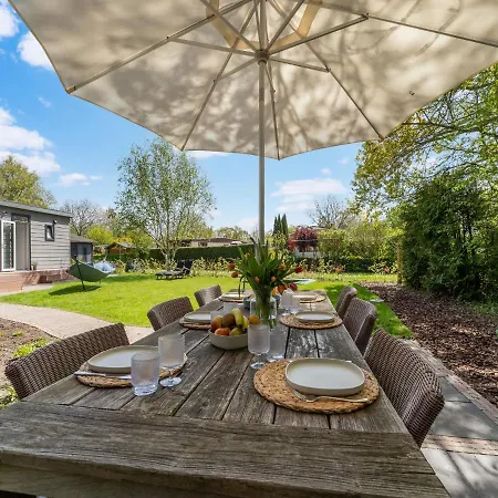 Luxury Near Ouddorp With Garden Casa de Férias